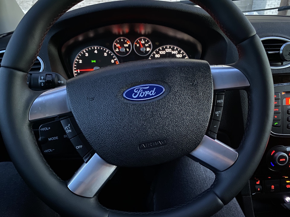накладки на руль — Ford Focus Sedan II, 1,8 л, 2007 года | стайлинг ...