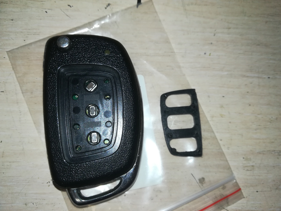 Замена кнопок выкидного ключа солярис 2014 — Hyundai Solaris, 1,6 л ...