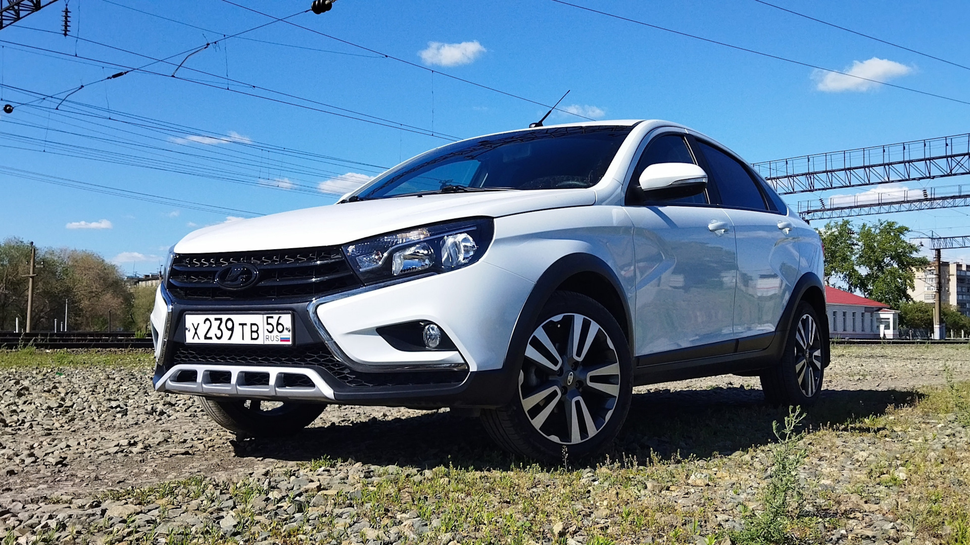 Lada Vesta Cross 1.6 бензиновый 2019 | Белая КРОССавица неВЕСТА на DRIVE2