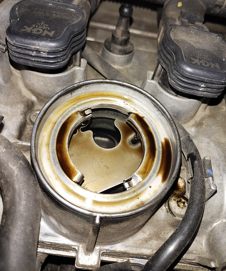 контроль работы масла. На масле МПГ было все печально: сгустки, грязь. Наверное отмыло, как обещал Руслан)) — Skoda Yeti