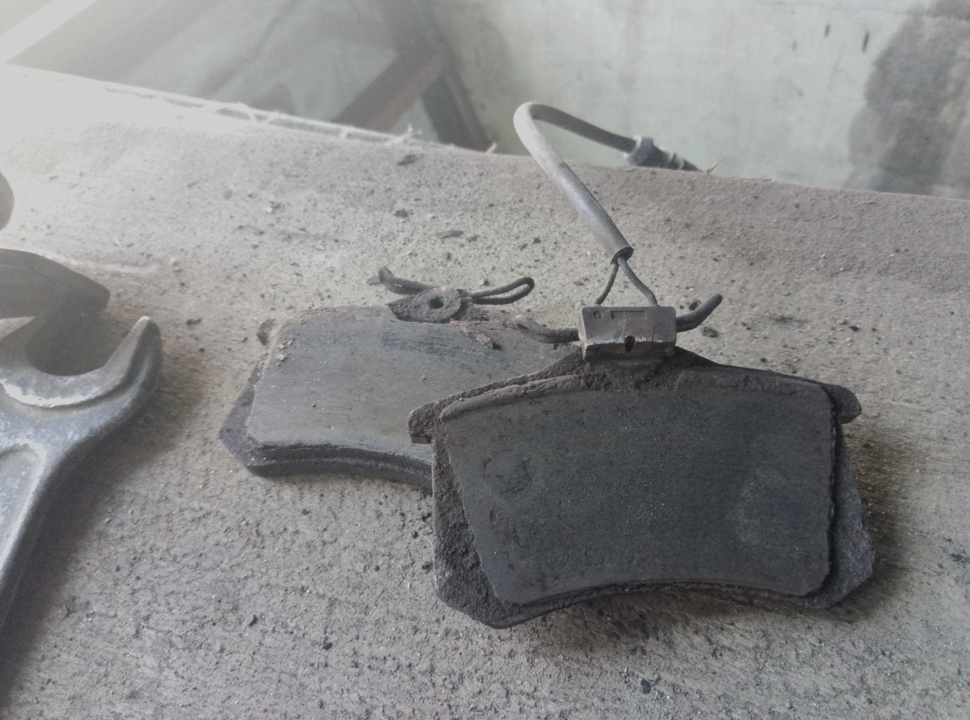 Колодки шаран. Gm02073s колодки тормозные. Колодки передние фольксваген шаран ady. Lavs lv1618r. Тормозные колодки шаран 2 л 1997 год.