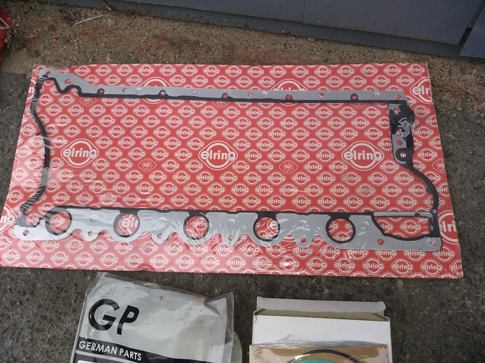 2.4 D5 Прокладка клапанной крышки, масляного насоса, проставки на перед ...