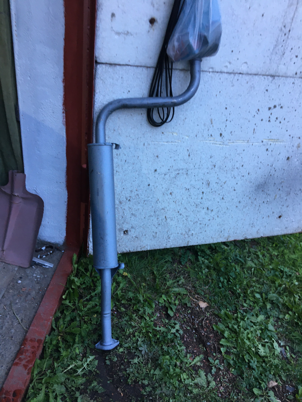 Гудит, сифонит, орет резонатор ваз 2112 — Lada 21120, 1,5 л, 2004 года ...