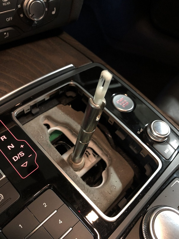 Очистка стекол фар изнутри — Mercedes-Benz E-class (W212), 3,5 л., 2011 ...