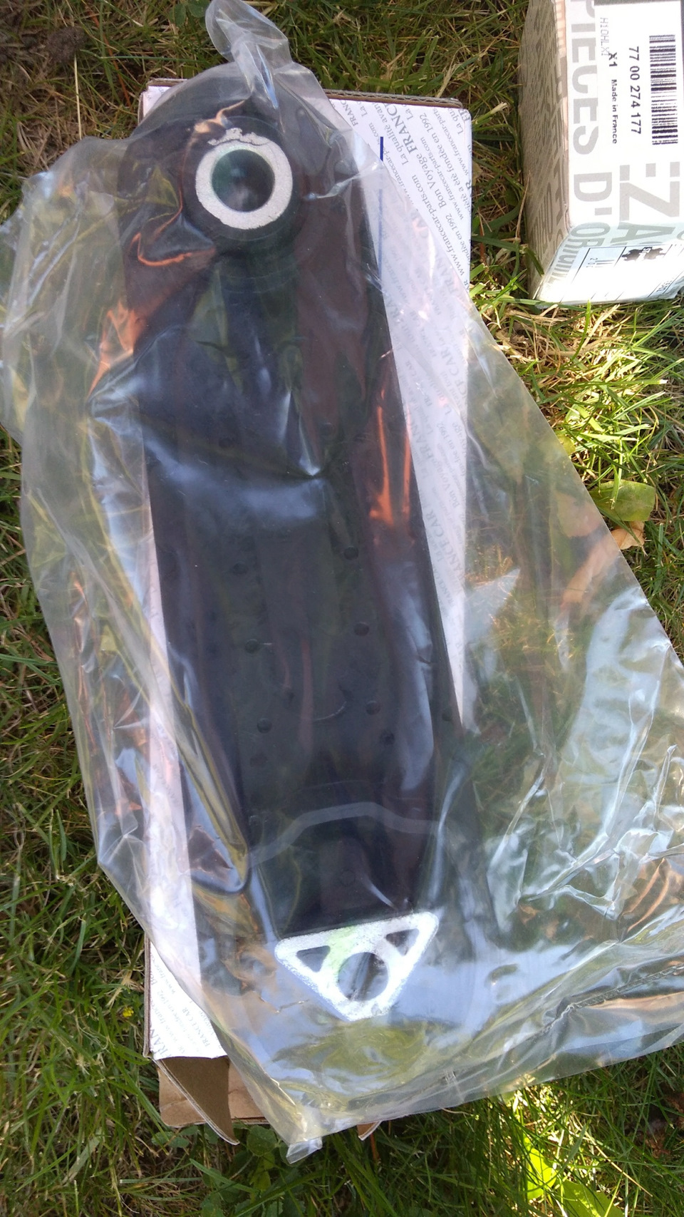 замена прокладки термостата и промывка расширительного бачка! Часть 2 ...