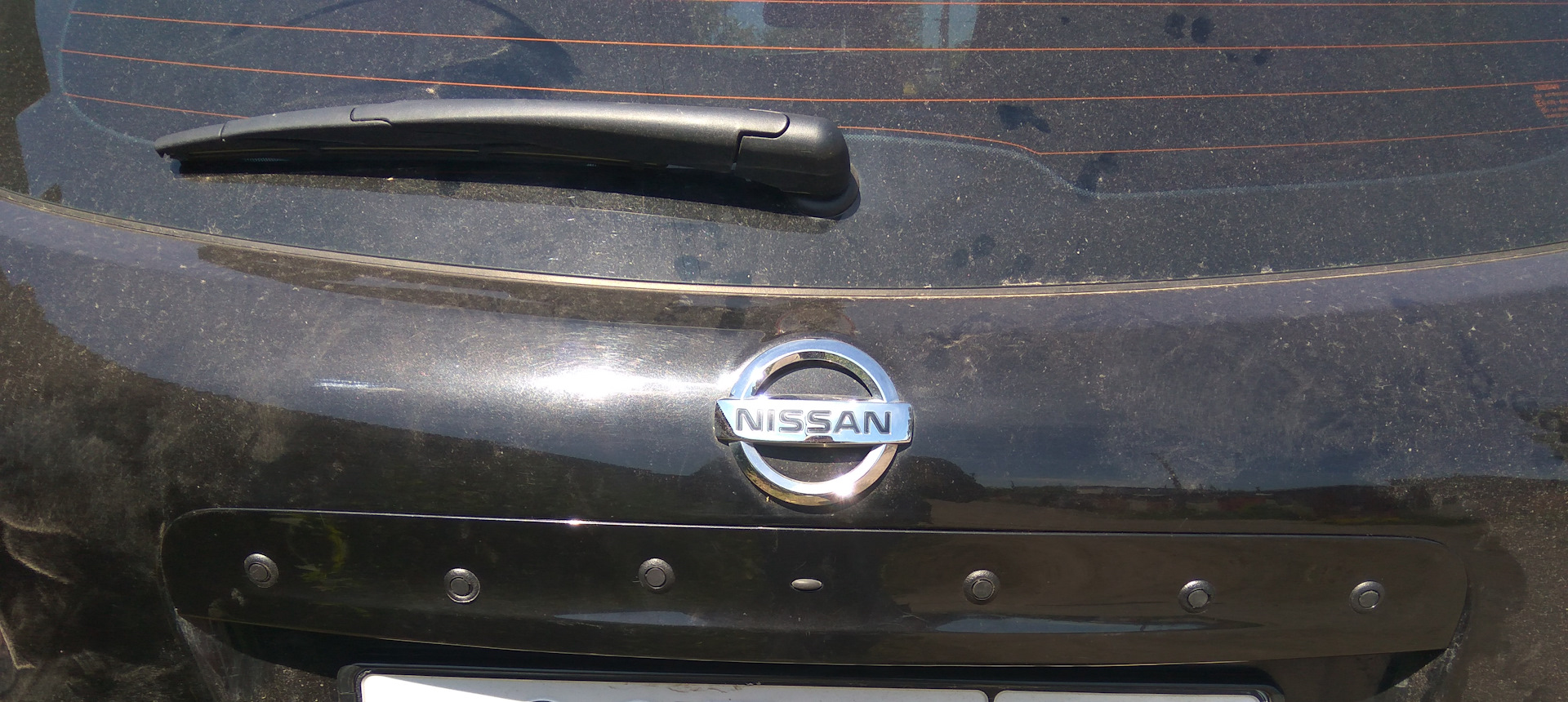 Накладка на заднюю дверь багажника. Ремкомплект ручки багажника Nissan Qashqai j10. Ремкомплект накладки крышки багажника Ниссан Кашкай j10. Накладка крышки багажника Nissan Qashqai j10. Ремкомплект накладки багажника Nissan Qashqai j10.