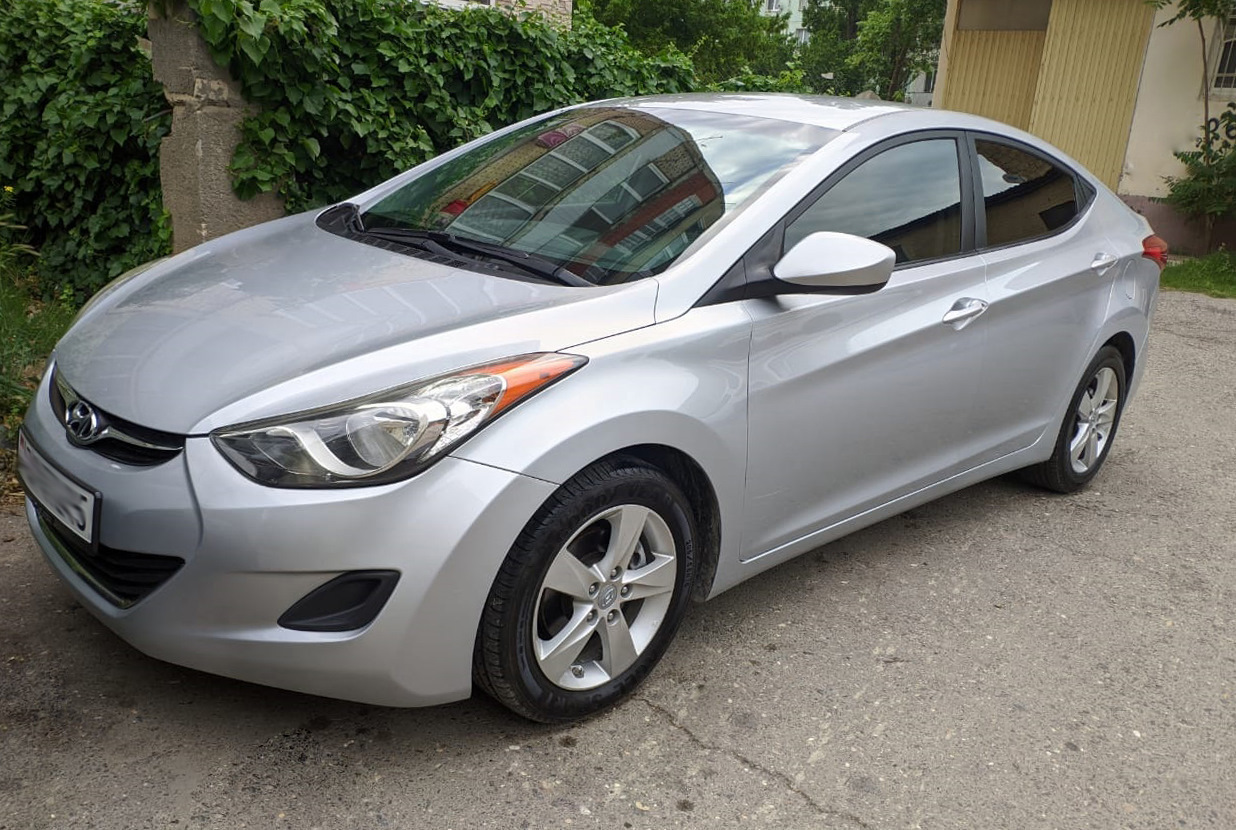 Авито хендэ. Hyundai Elantra 2013. Hyundai Elantra 2012 1.6. Хендай Элантра 2013 года. Hyundai Elantra 2015 американка.