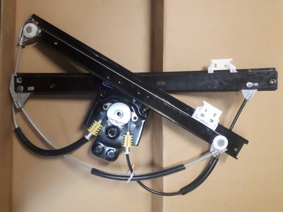 Замена стеклоподъемника и подсветка кнопок памяти сиденья. — Citroen C5 ...