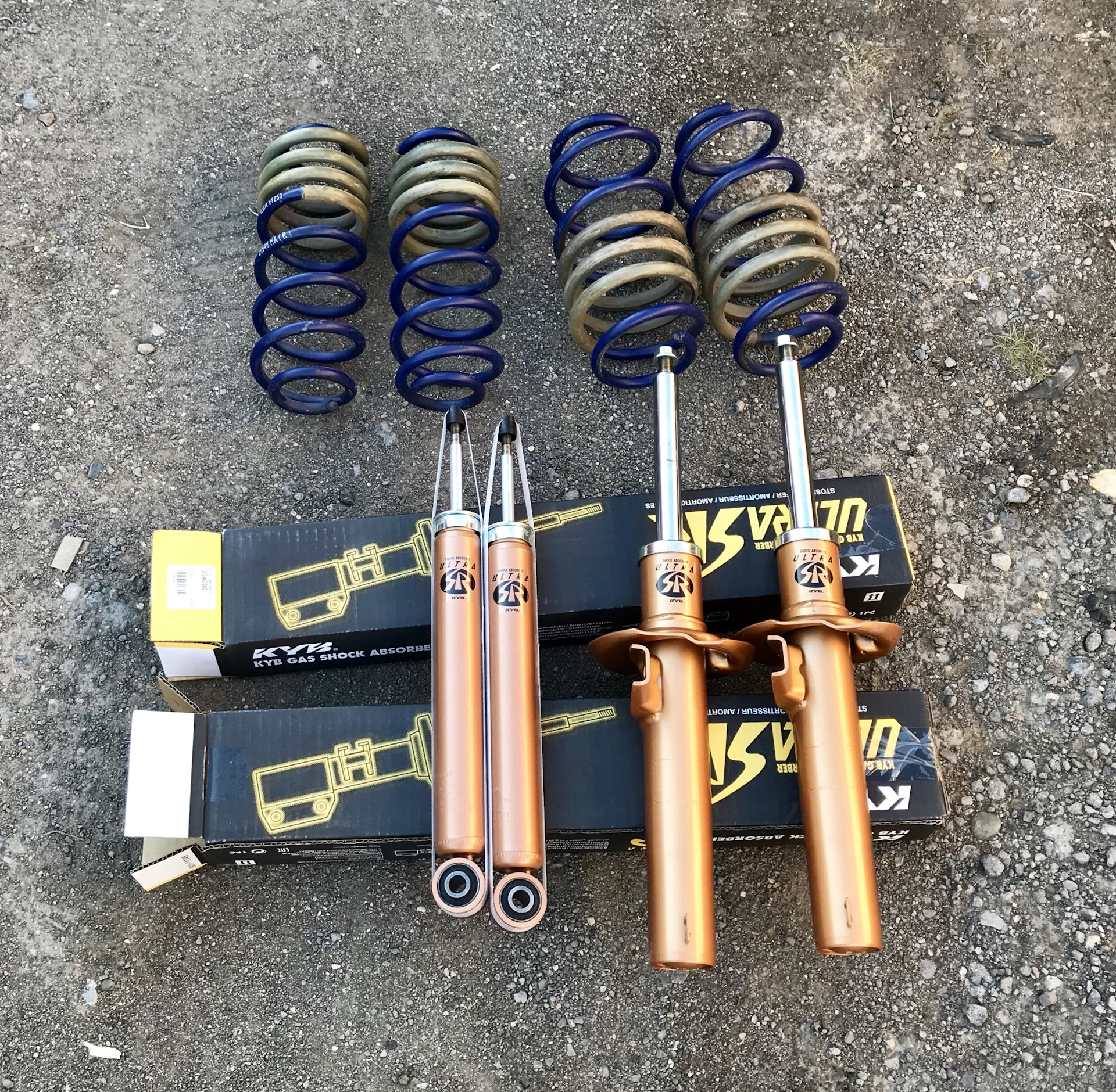 Амортизатор митсубиси асх. Амортизаторы g1087. Kyb nsf2067. Амортизаторы передние форд фокус 2 1. Амортизатор kia sportage 3.