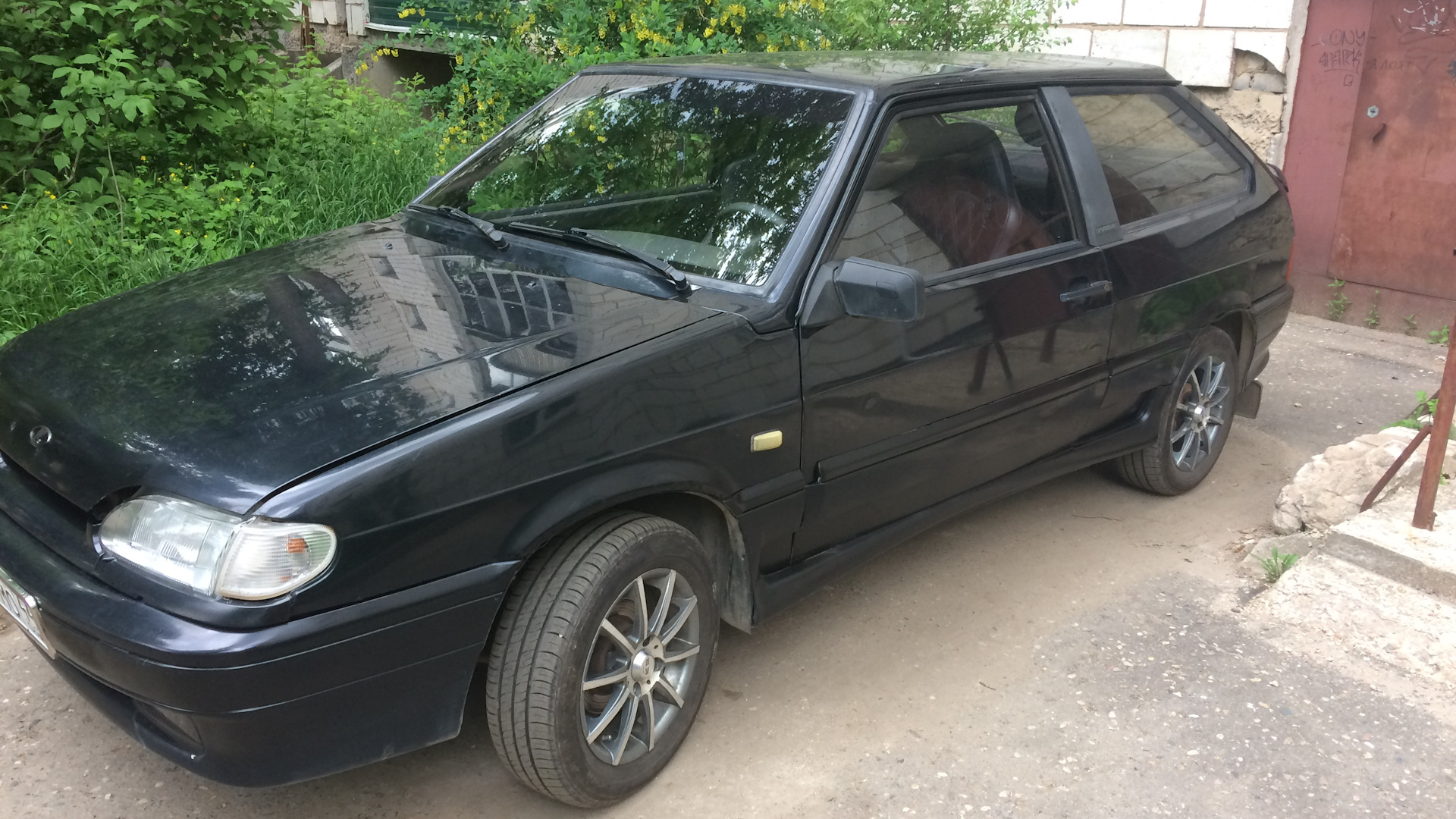 Lada 2113 1.6 бензиновый 2010 | черная на DRIVE2