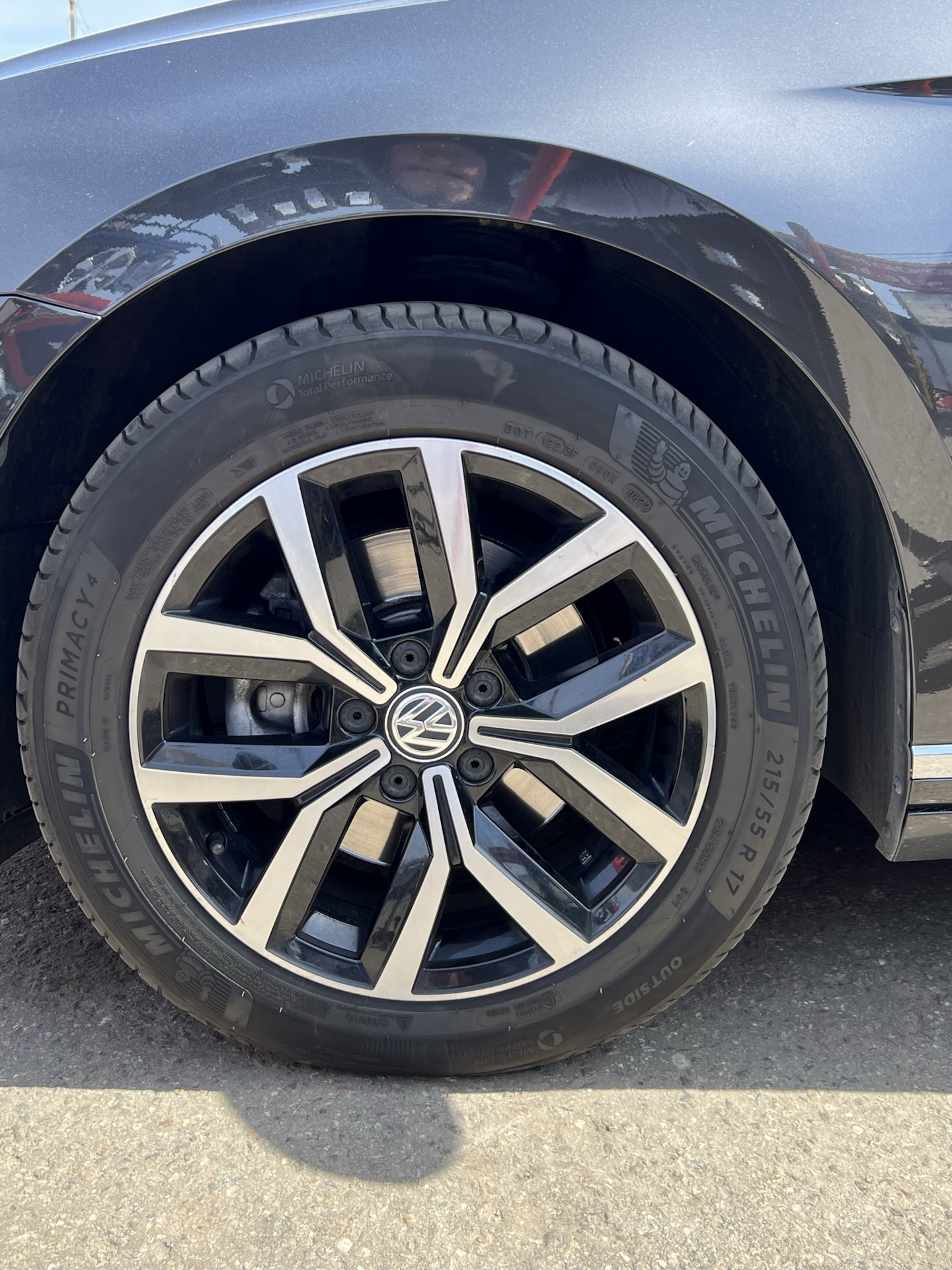 Лето, ах — лето! 215/55 R17 2+2 — Volkswagen Passat B8, 2 л, 2018 года ...