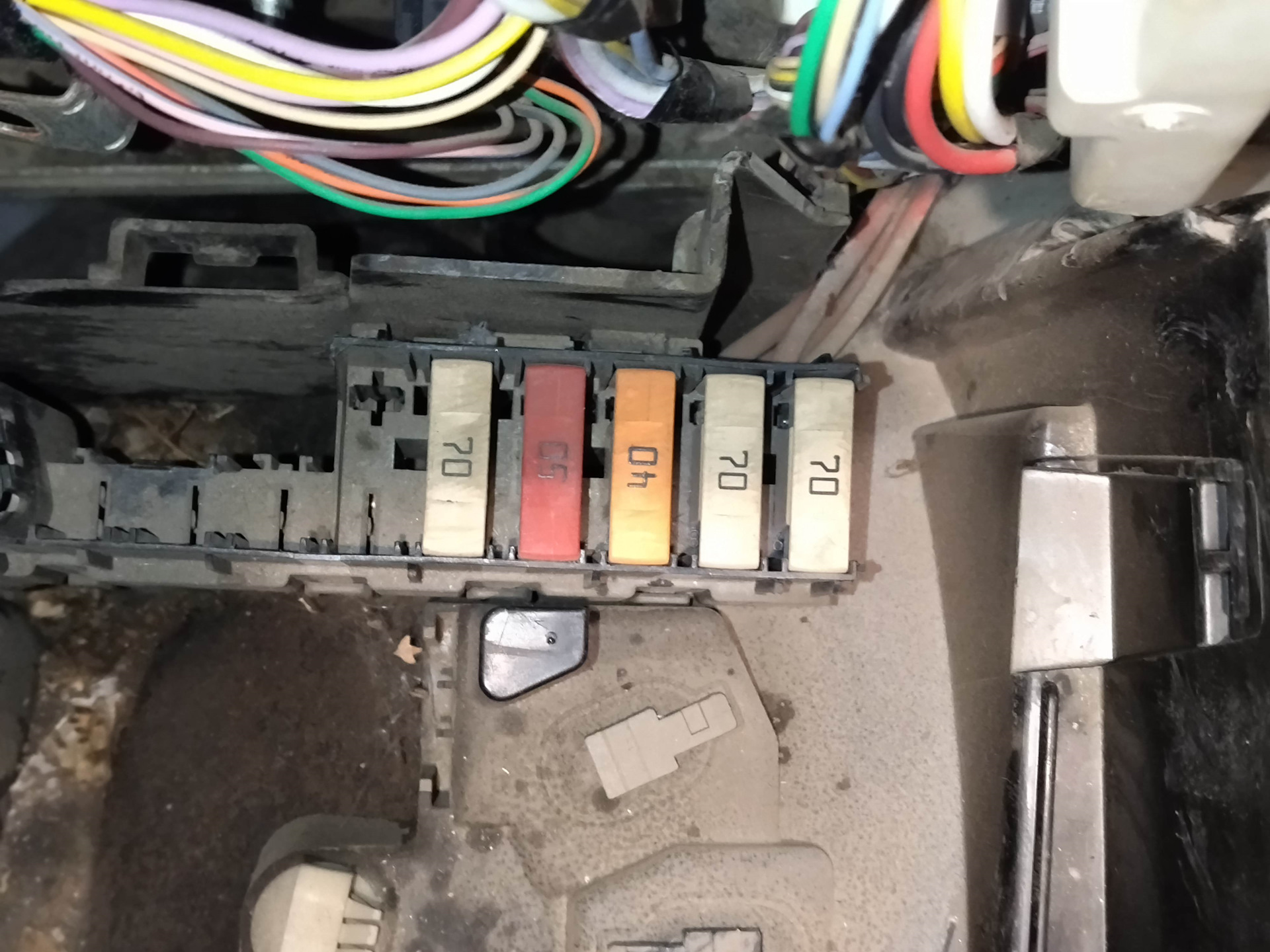 Предохранитель габарита. — Renault Kangoo (2G), 1,6 л, 2013 года ...