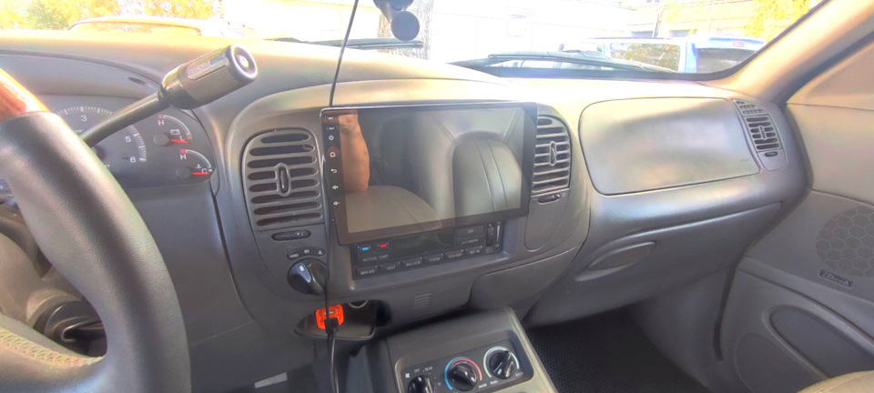 Фото в бортжурнале Ford Expedition (1G)