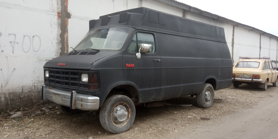 Dodge Ram van 6x6