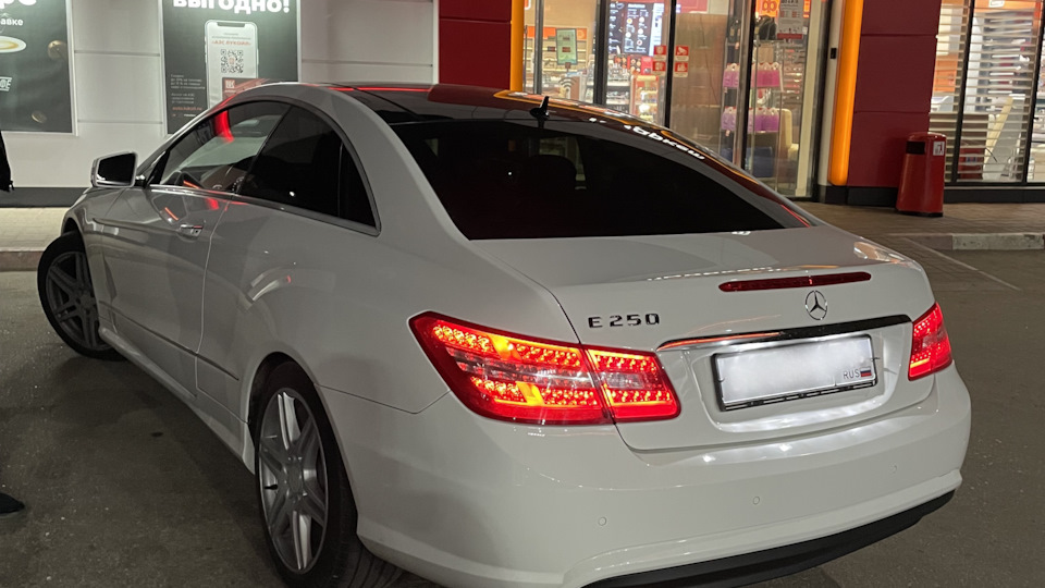 Mercedes-Benz E-Class Coupe Белая акула 🦈