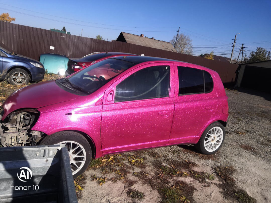 Toyota Vitz Pink