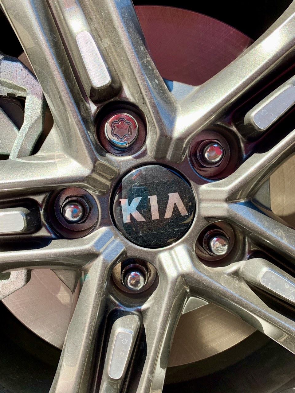 Установка секреток — KIA K5 (3G), 2,5 л, 2021 года | колёсные диски ...