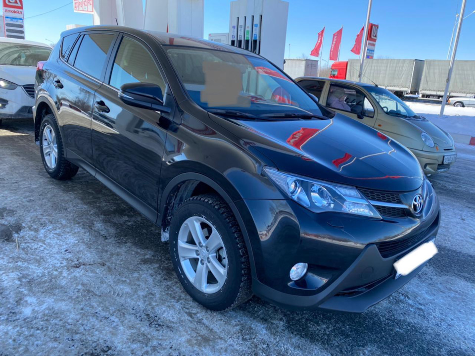 Тойота рав в новосибирск. Равчик 4. Тойота рав 4 2016 белая. Gac gs3 2023. Рав 4 2018г с пробегом москва.