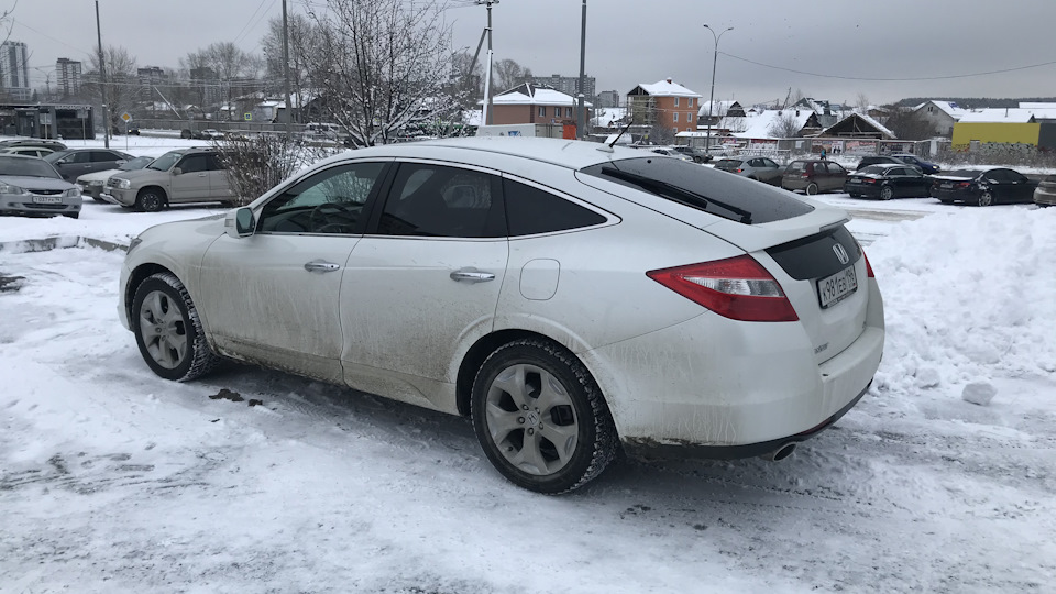 Honda Crosstour 3.5 бензиновый 2011 | на DRIVE2