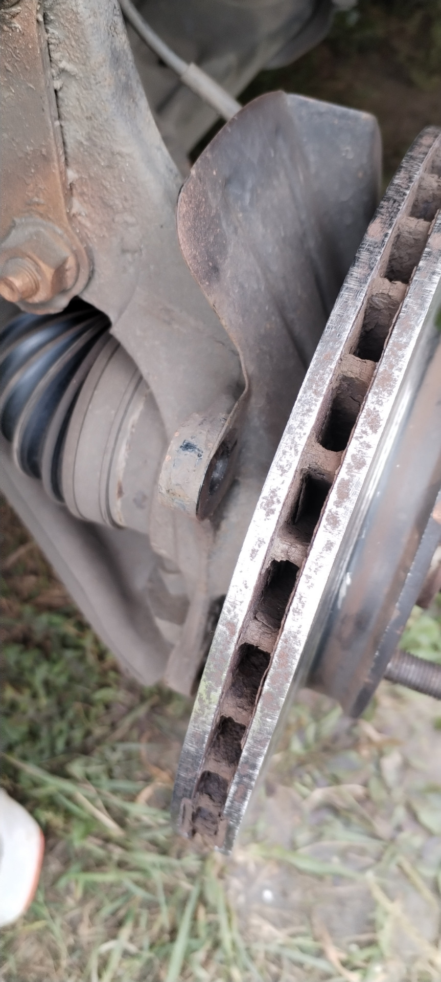 Износ передних тормозных дисков Kia Rio 4 — KIA Rio (4G), 1,6 л, 2020 ...