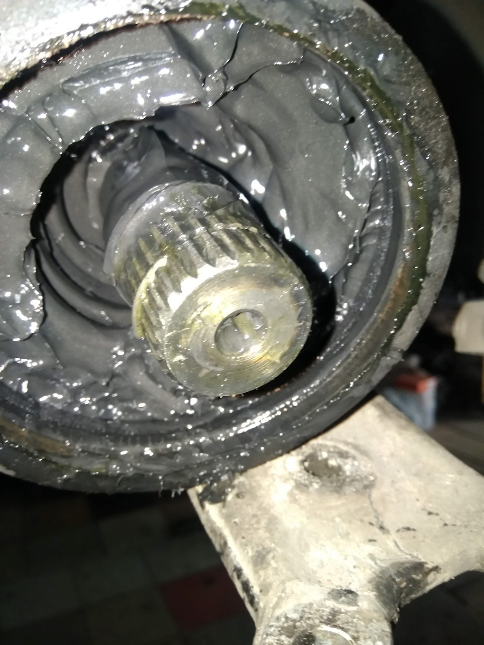 палка GKN/Lobro — Volkswagen Passat Variant (B6)