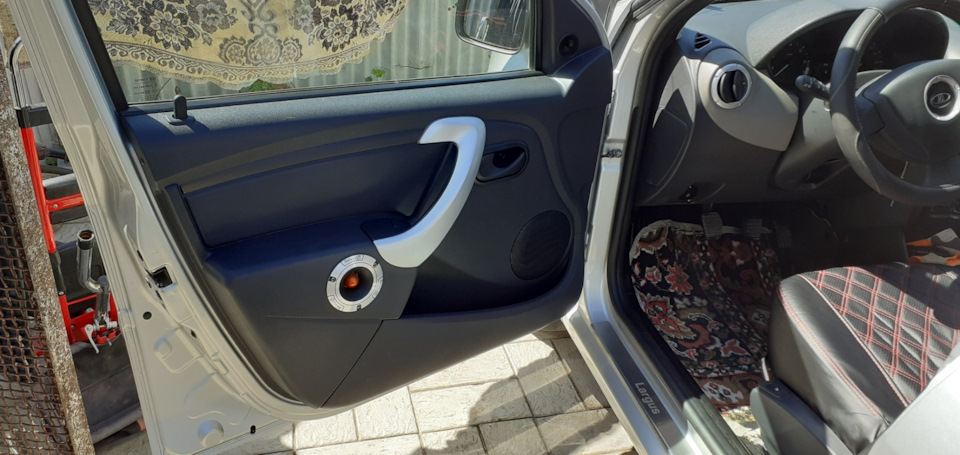 Музыка — Lada Ларгус, 1,6 л, 2018 года | автозвук | DRIVE2