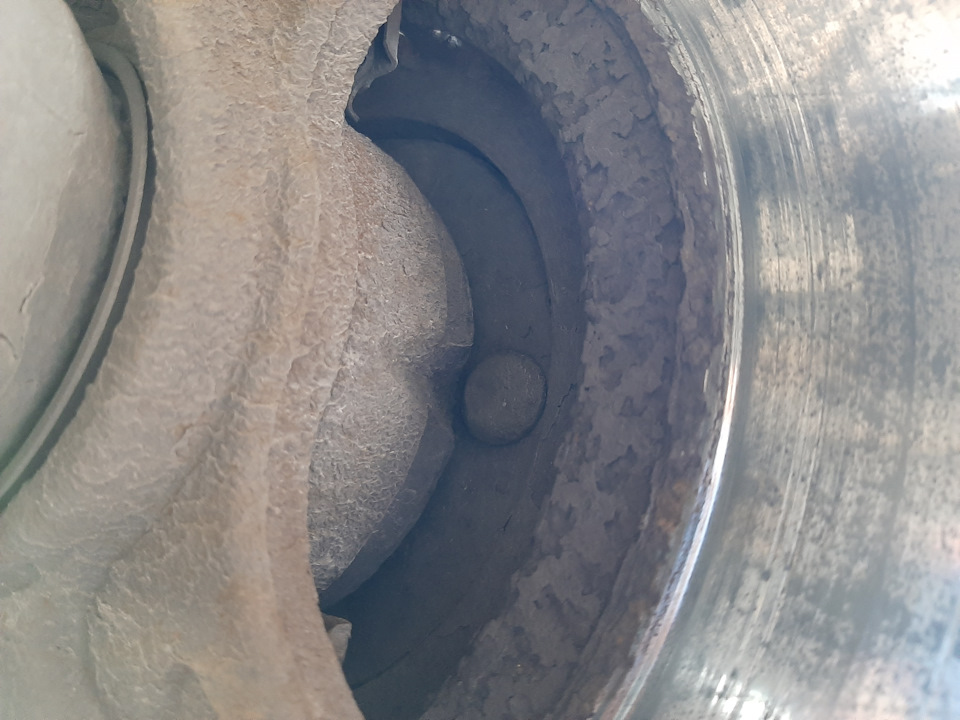 Замена сломанной шпильки колеса — Lexus RX 400h (2G), 3,5 л, 2010 года ...