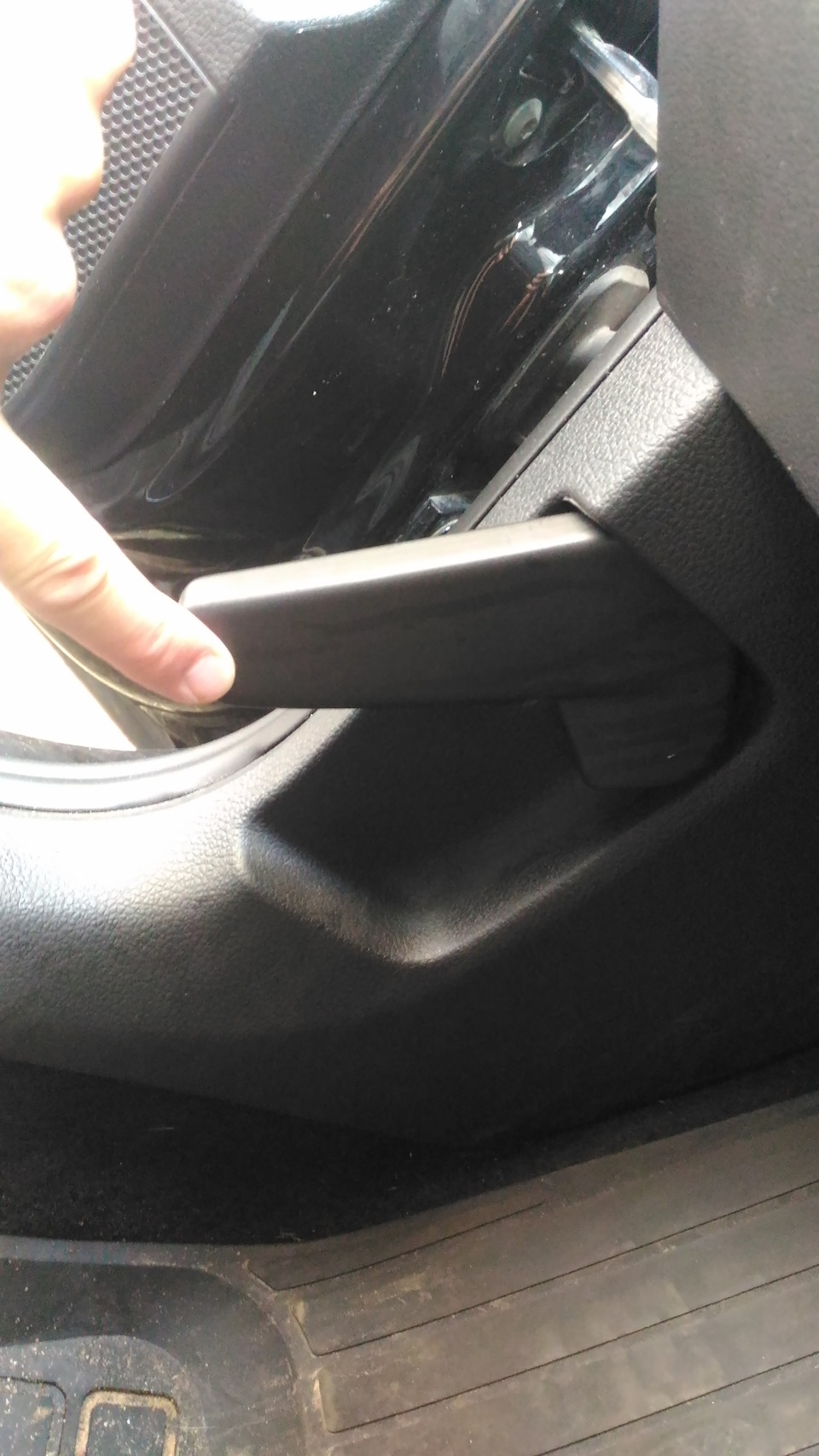 Сломалась ручка открытия капота — Сообщество «Volkswagen Polo» на DRIVE2