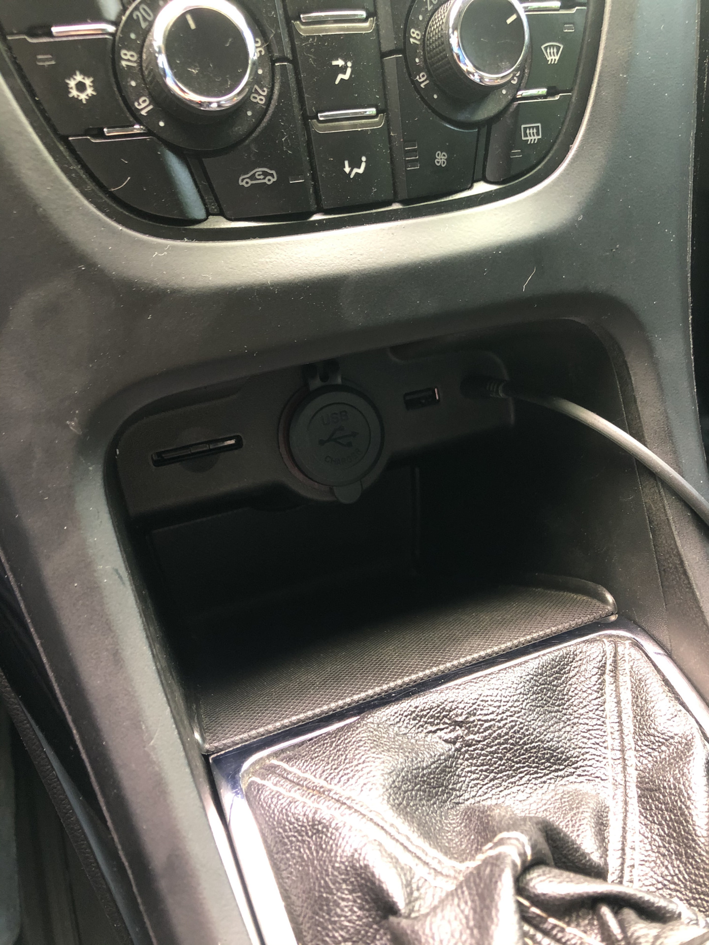 Opel astra usb разъем