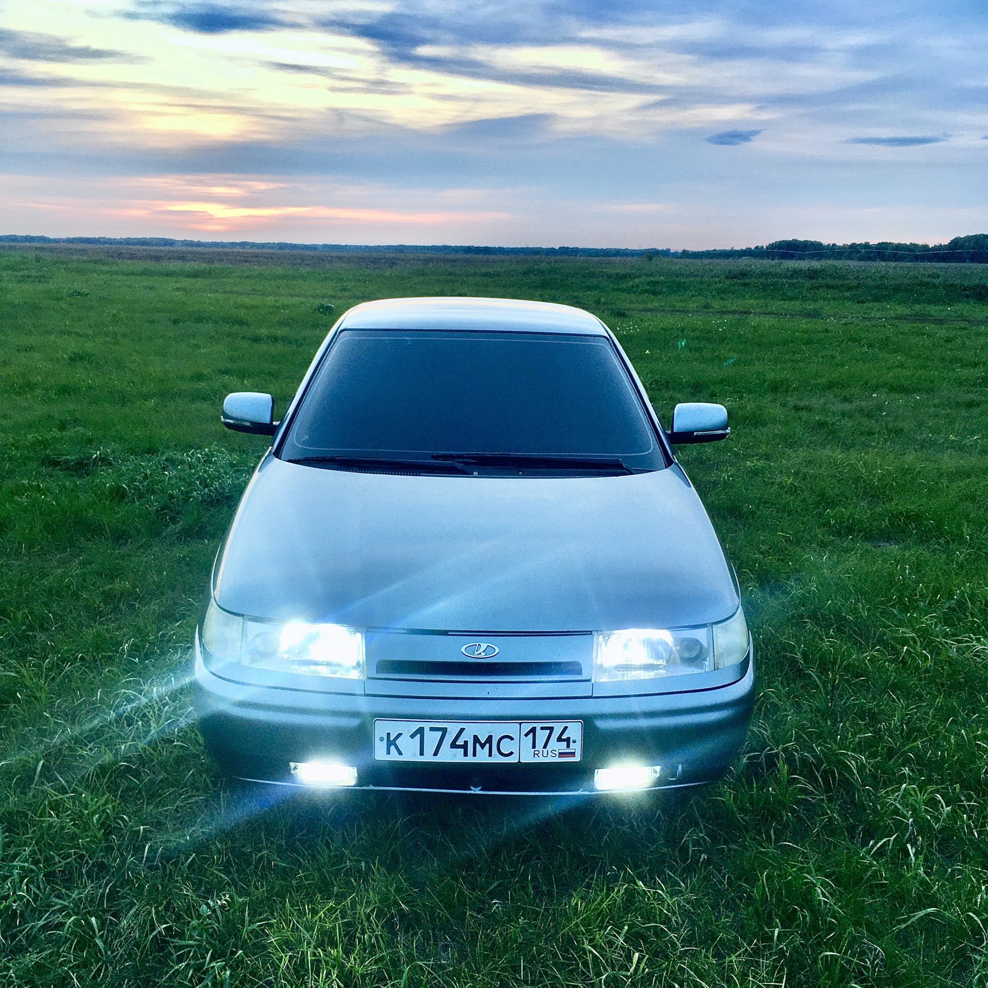 Ваз 2112 фото. Лада 2112. ВАЗ 2112 se. ВАЗ 2112 акула. Lada 2112 LRC.