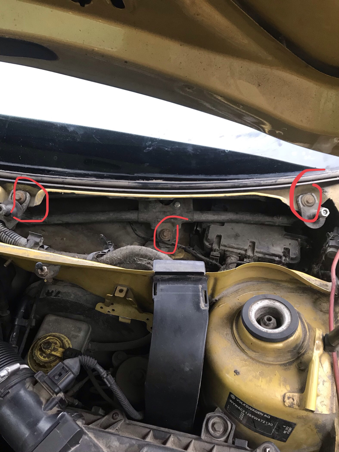 Регулировка трапеции дворников — Volkswagen Golf Mk4, 1,6 л, 1999 года ...