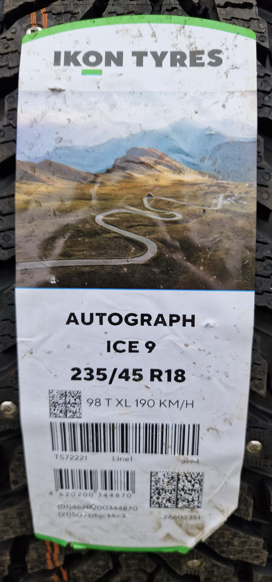 Фото в бортжурнале Chevrolet Orlando  (1G). Запчасти на фото: Ikon Autograph Ice 9 235/45R18