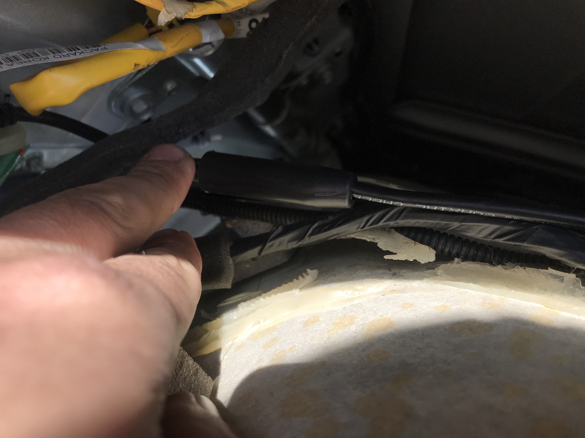 Плохой приём радио. Замена удлинителя антенного кабеля — Chevrolet ...