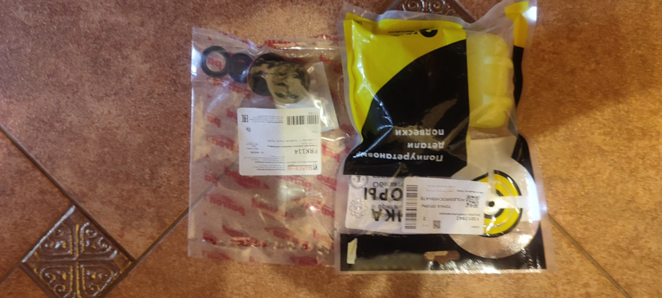 Установка внешних втулок стабилизатора из полиуретана, замена рулевых ...