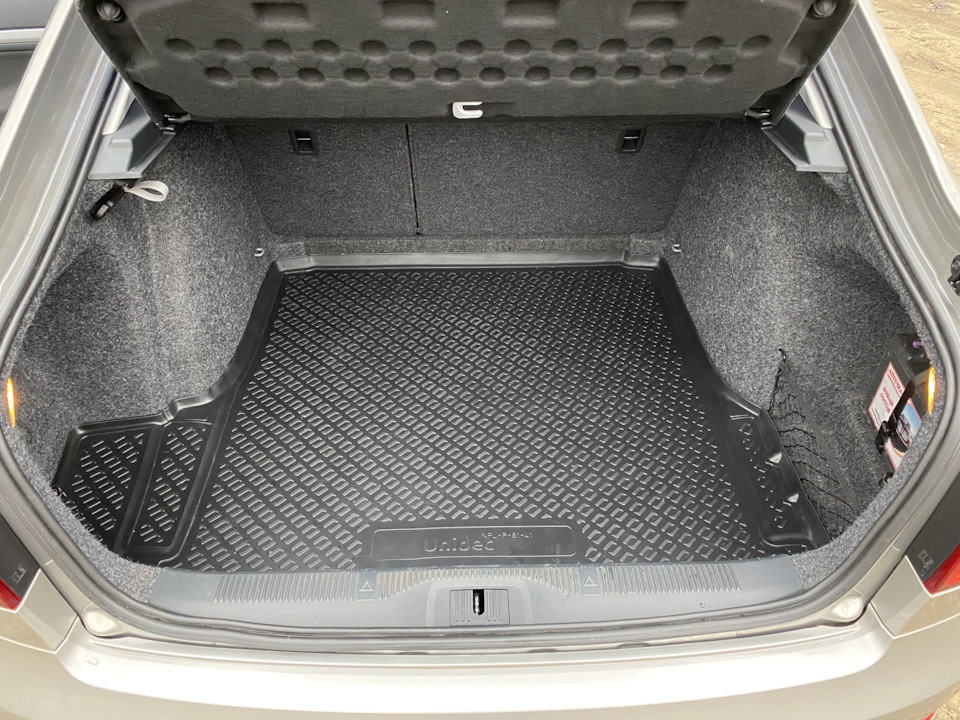 Ковер в багажник Skoda Octavia A5 FL лифтбек — Skoda Octavia A5 Mk2, 1 ...