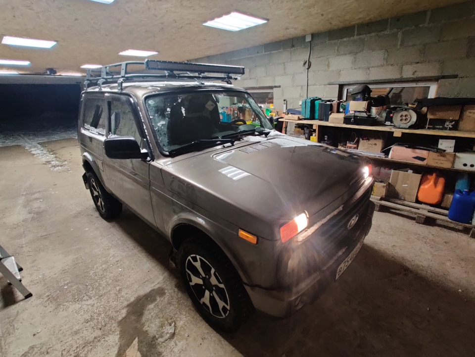 Прожекторы на крышу! — Lada 4x4 3D, 1,7 л, 2021 года | тюнинг | DRIVE2