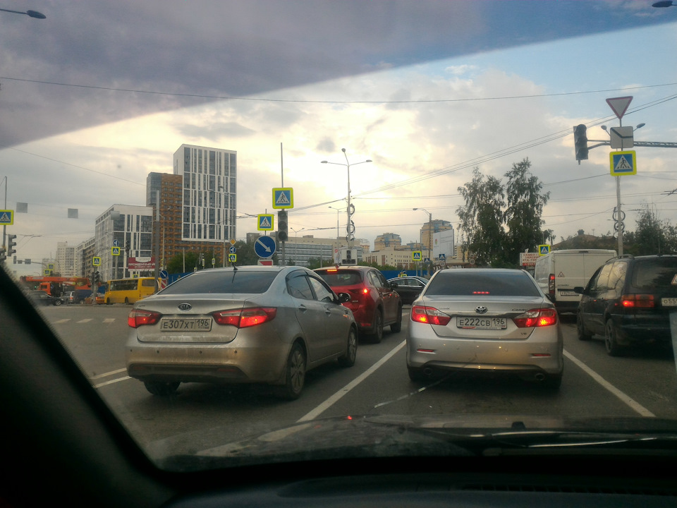 Люфт колеса, замена подшипника ступицы — Renault 19, 1,8 л, 1990 года ...