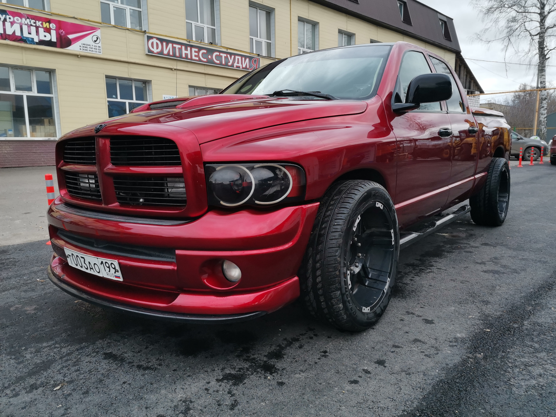 Dodge Ram 1500 на 40