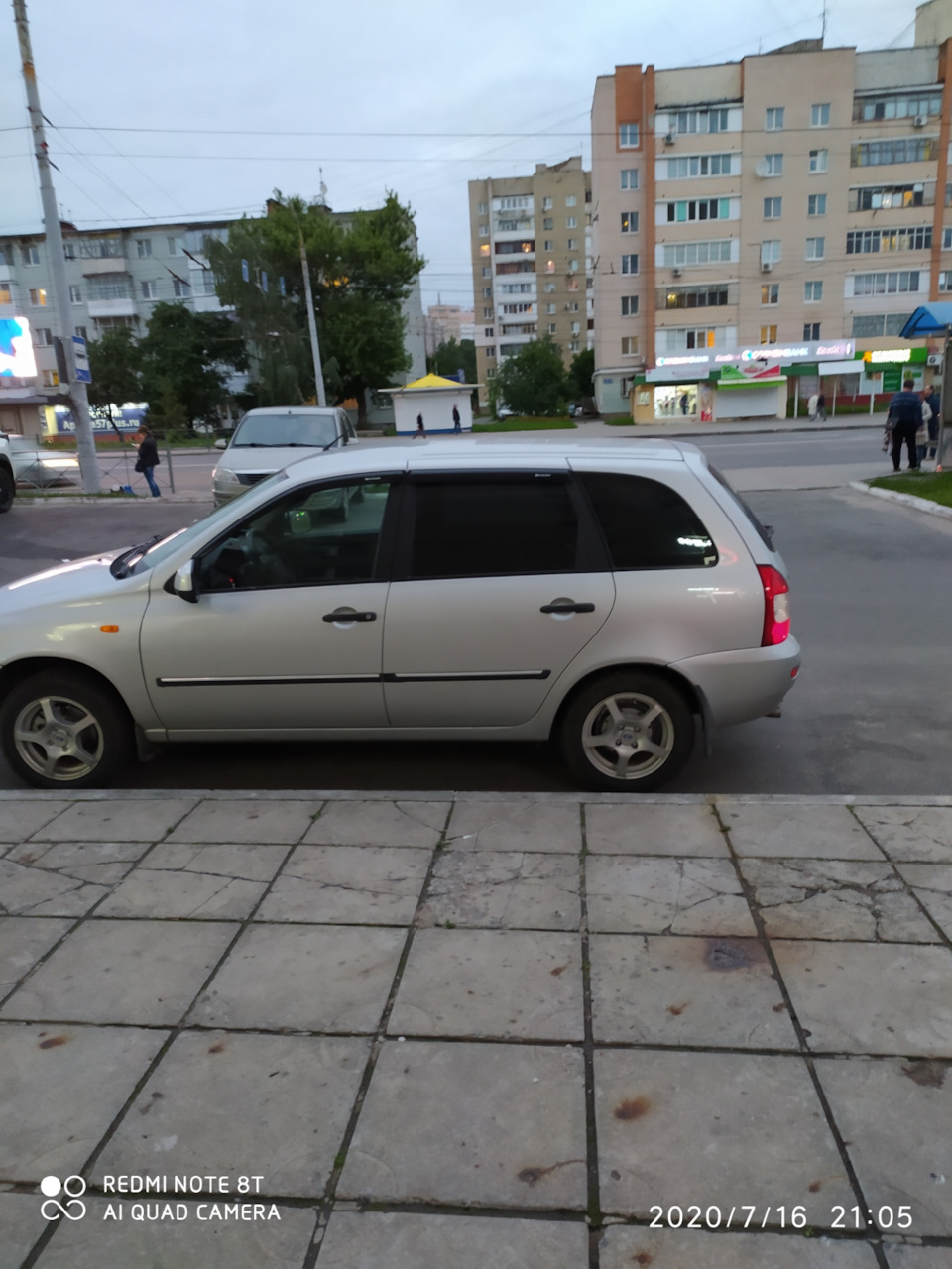 Стойки дверей в черный — LADA Калина универсал, 1,6 л., 2012 года ...