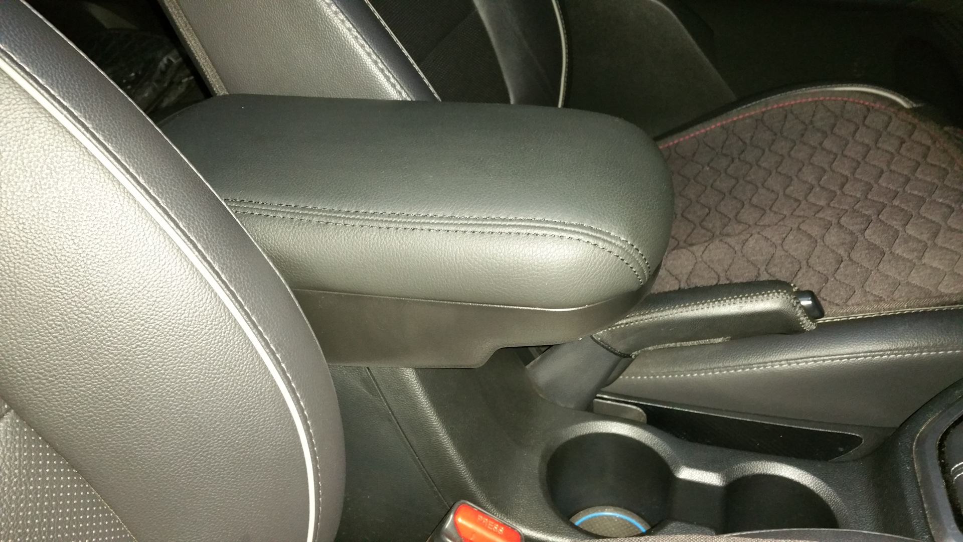 Доработка подлокотника с али. — DRIVE2