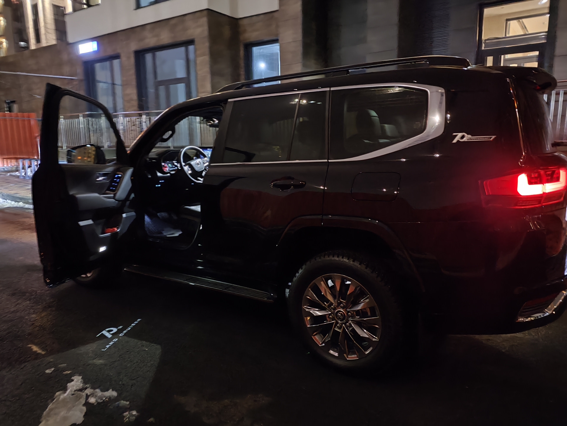 Фотография «Крузак красивая машина, а чистый крузак красив вдвойне.»