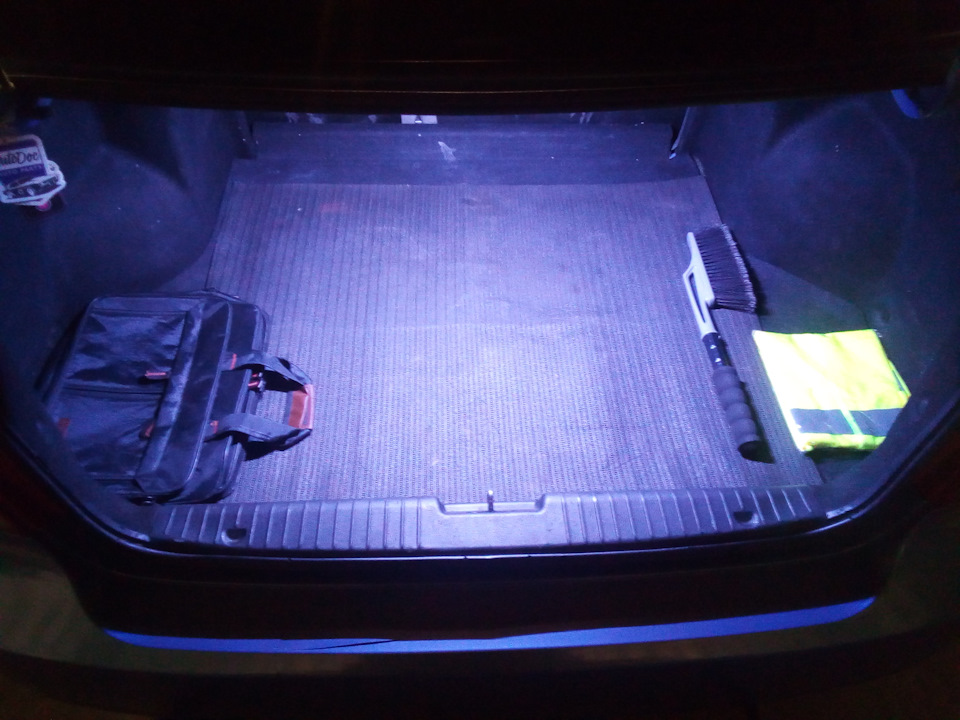 Подсветка багажника шевроле