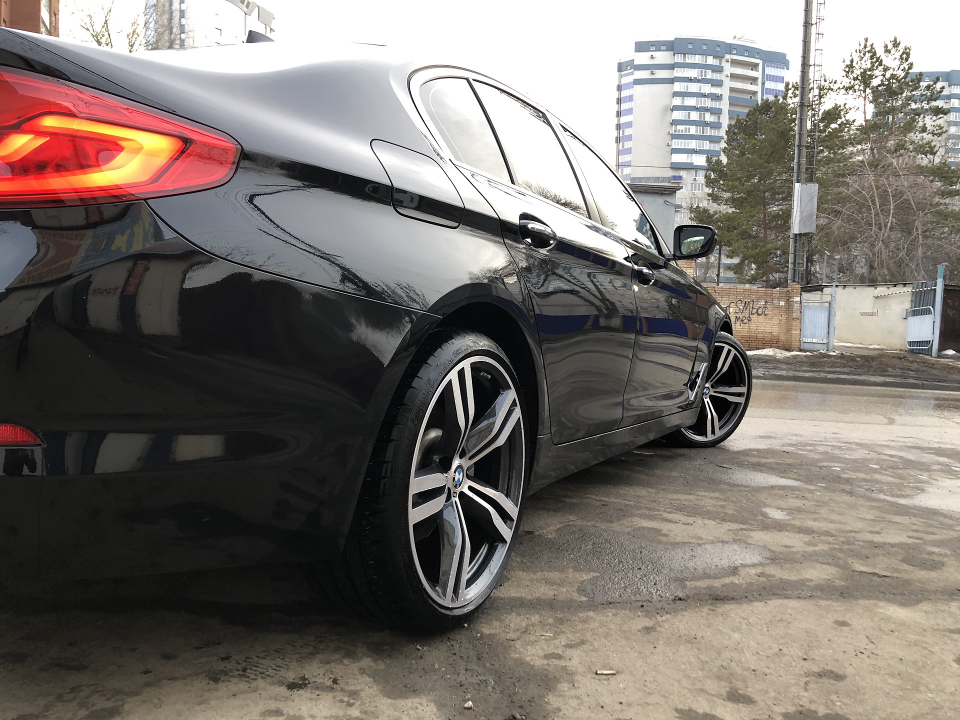 Стиль bmw r20. 648 Стиль BMW g30. Диски 648 стиль g30. BMW g30 343 стиль. БМВ 648 стиль r20.