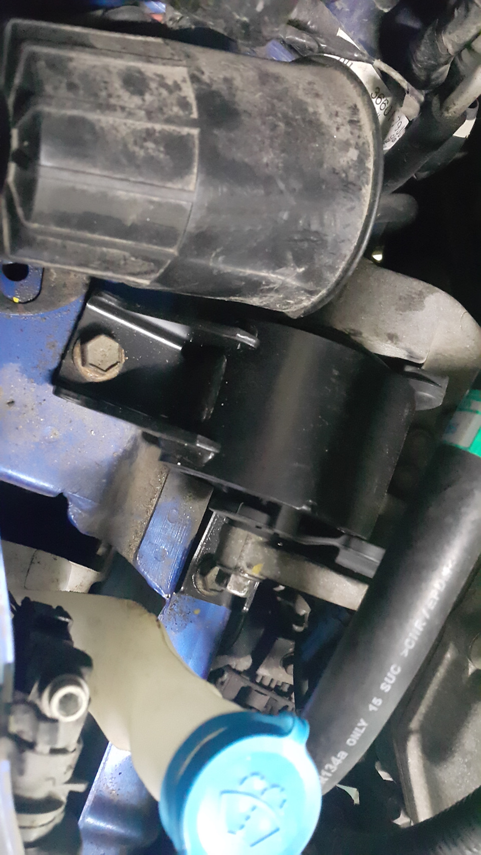 Замена правой подушки — Suzuki SX4 (1G), 1,6 л, 2008 года | визит на ...