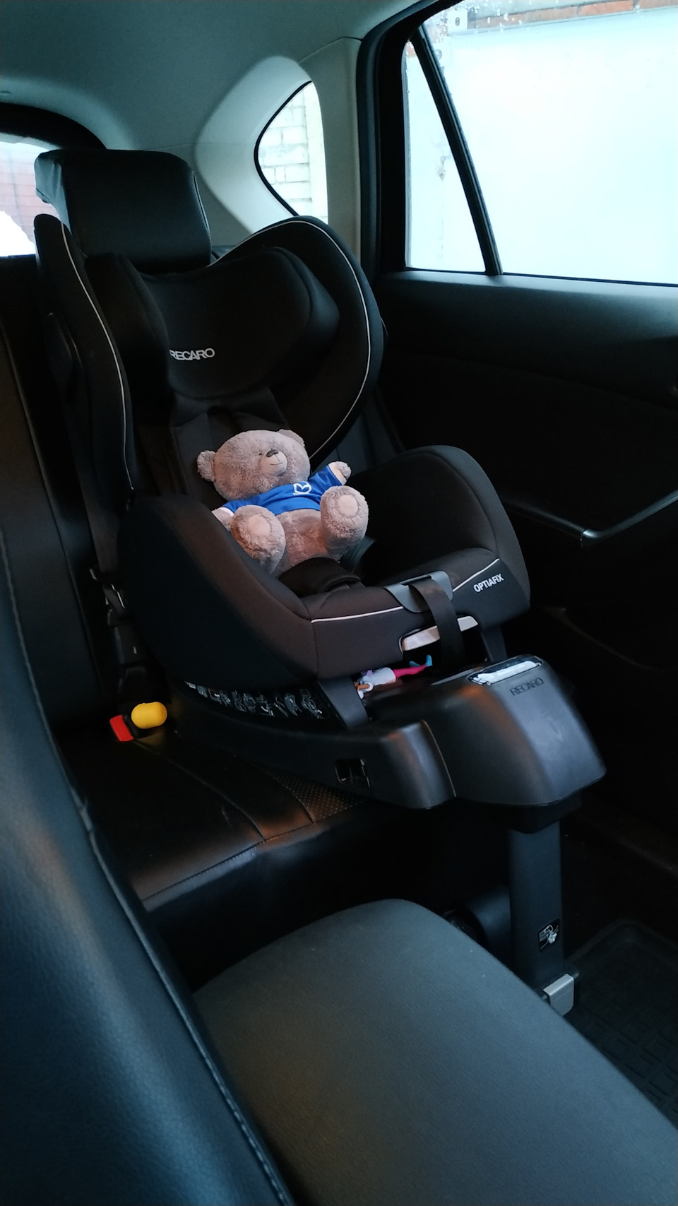 Детское авто кресло Recaro Optiafix — DRIVE2