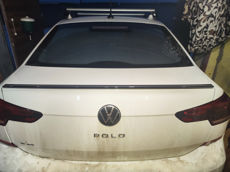 Оригинальный лип спойлер 6N5827933C9X — Volkswagen Polo liftback, 1,6 л ...