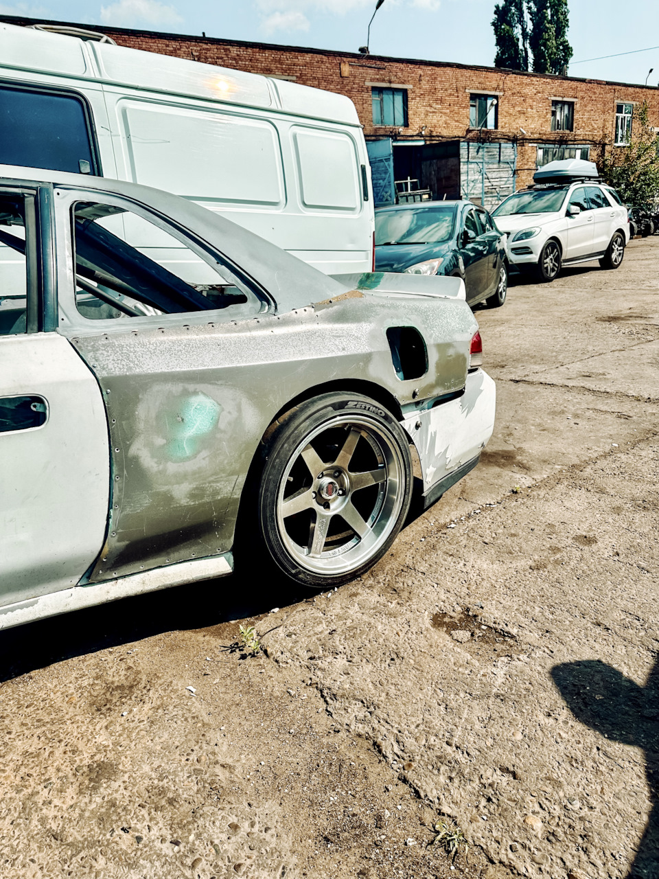 Не будем красить пока только передние и задние крылья — Honda Prelude (BB5/BB6/BB7/BB8/BB9)