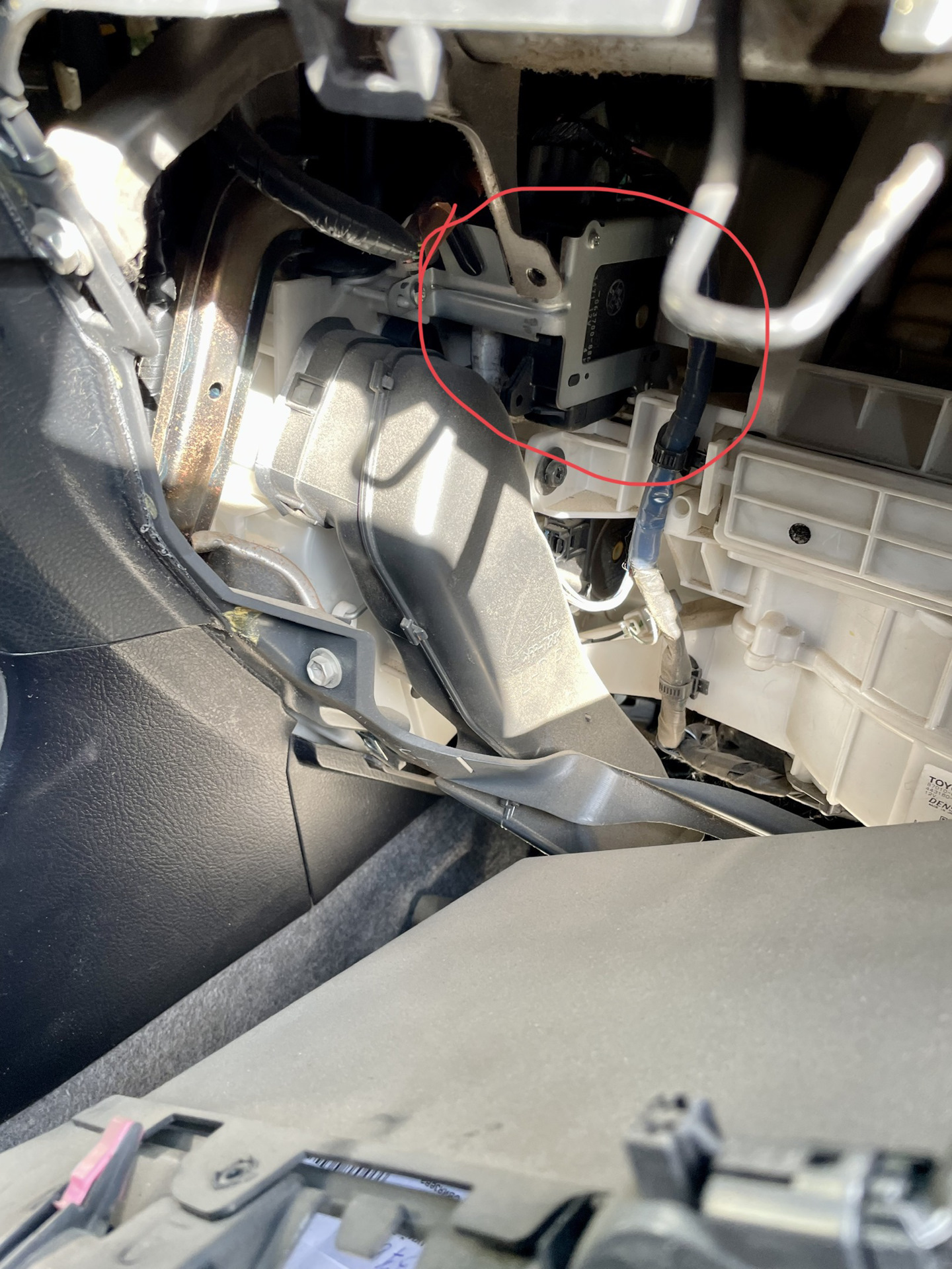 Ремонт сервопривода печки — Toyota Land Cruiser Prado 120-series, 4 л ...