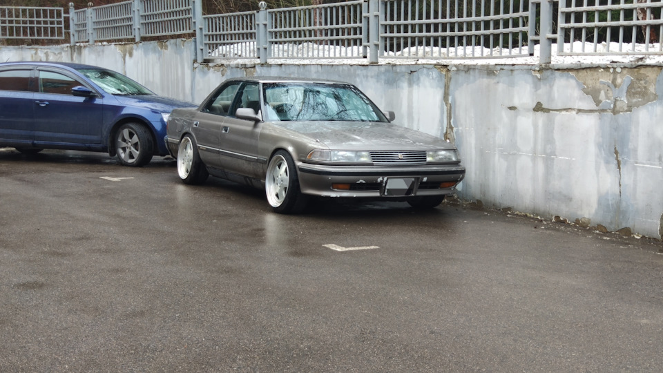 Toyota Mark II Pussy Drop