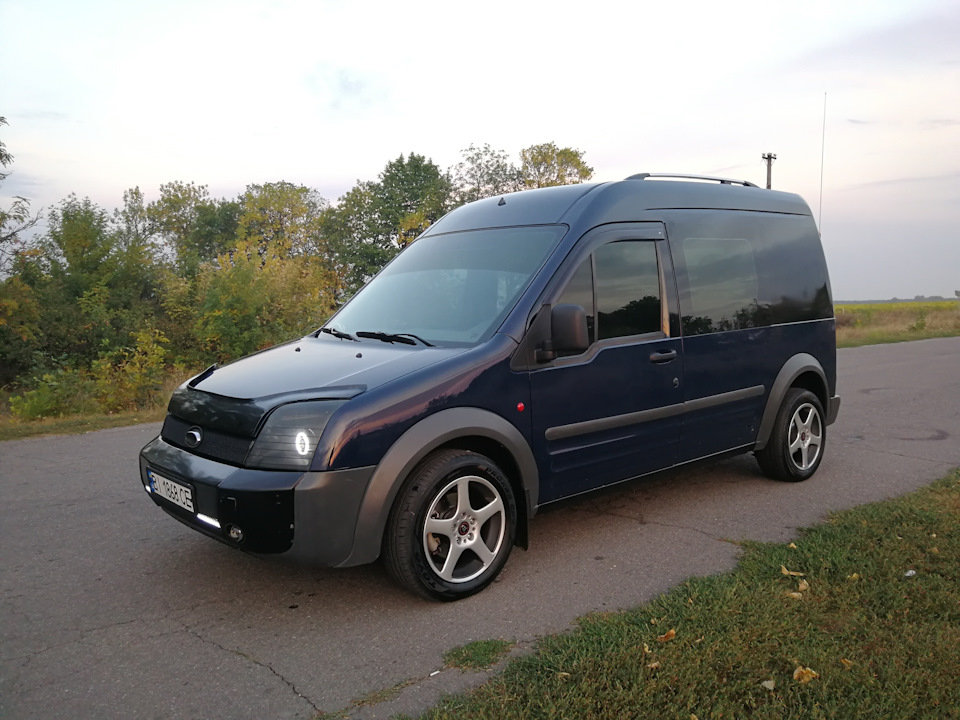 Коннект фару. Ford Transit connect 2006. Ford connect 2000. Форд Транзит Коннект 2008. Ford Transit connect Ford Transit connect 1.8 колеса.